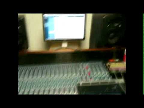 SSL9000j_vs_AmekAngela_EQs