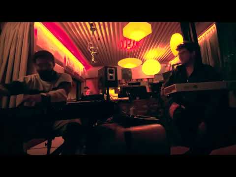 Kiefer & Elijah Fox Jamming in Mexico City