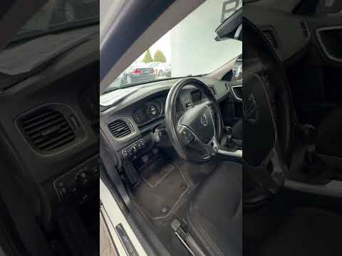 фото volvo v60 i рестайлинг 0