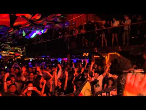 Jamie Jones playing Acid Jump by Eskuche & Nu Sky @ Gipsy Moscow