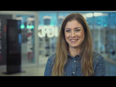 OperaCafé 20220102 - Eszter vezet, az OPERA új autós, beszélgetős műsora