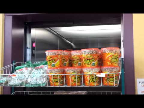 Epischer Fehlschlag: Hydraulikaufzug Schindler 330A blockiert :(