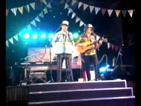 Dans Dans Lisa - Gisteraand "live"