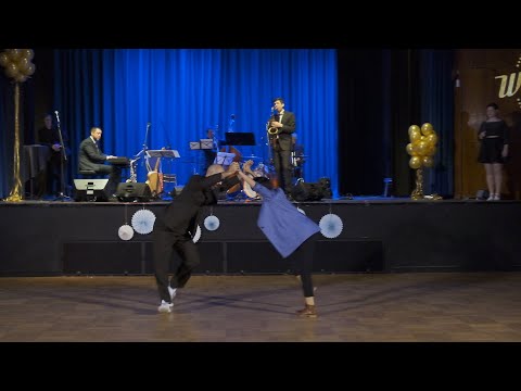 Winter Jump 2019 - Sonia & Héctor, to the saxophone of Lars Frank