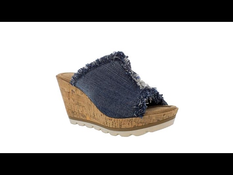 Minnetonka York Platform Slide Sandal