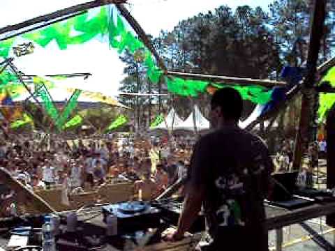 Mental broadcast live @ Respect - The maya revolution - 13/08/11