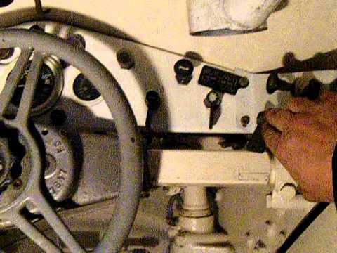 Stopping and starting a Panhard AML engine