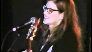 Lisa Loeb performing &quot;Alone&quot; at WPST 97.5