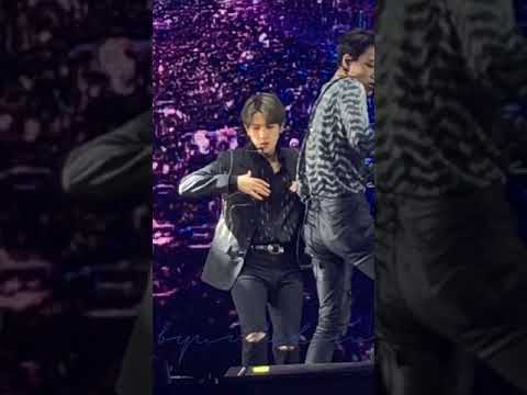 SuperM- I can't stand the rain Baekhyun focus WATF IN London