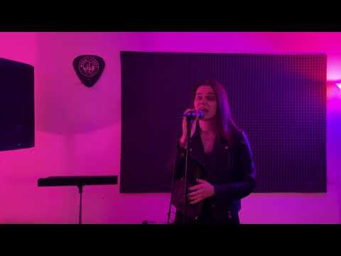 Shallow - Lady Gaga & Bradley  Cooper (Cover)