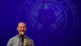 Neal McCoy opens the 2017 American Legion National Convention