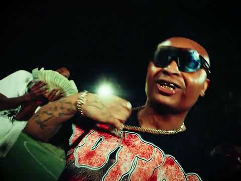 Mally mall- Rags 2 Riches 