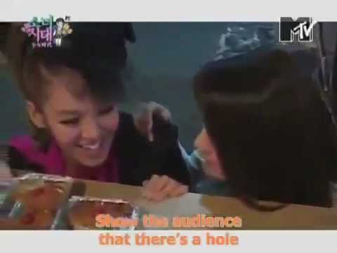 SNSD YoonHyo Moment - Food