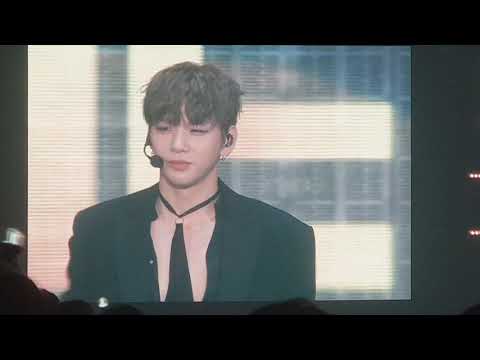 20180713 Bae Jinyoung & Kang Daniel - Introduce  Wanna One World Tour [ONE: THE WORLD ] in Singapore