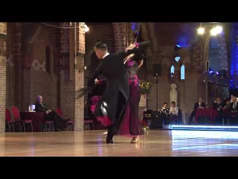 Patrizio Pirola & Nienke Wichers - V.Waltz - Wooden Shoe 2019 - PD