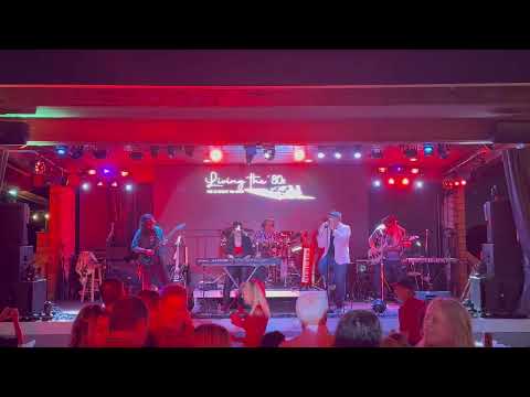 Hey Jealousy, live
