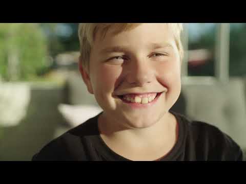 Leo älskar hockey men drabbades av cancer - Barncancergalan (lång version)