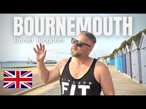 ENJOYING THE BEACH IN BOURNEMOUTH ENGLAND | UNITED KINGDOM