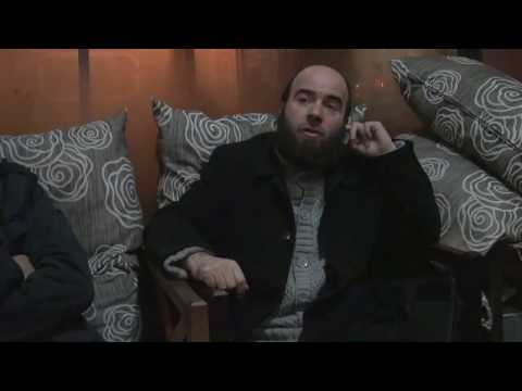 Një djalë i bukur musliman dhe femra e cila deshi të bëj zina me të - Hoxhë Jusuf Hajrullahu