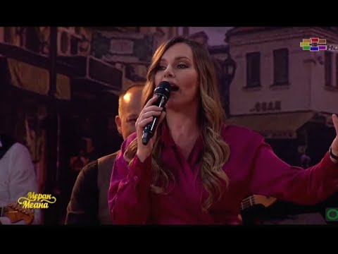 Elena Andonovska - Ajde pominuvam, zaminuvam / Ајде поминувам, заминувам (Merak Meana - Live)