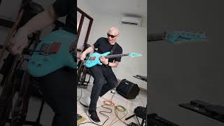 Download lagu Ojo dibandingke Versi Cryin -  @JoeSatriani  - Short Video  #hanyahiburansemata #joesatrianistyle mp3