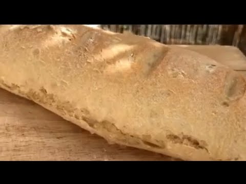 French Baguette recipe, the SECRECT for crispy crust on the outside, soft and moist from the inside.