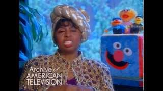 Loretta Long discusses Roscoe Orman as Gordon on "Sesame Street" - EMMYTVLEGENDS.ORG