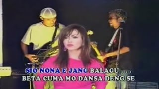 Download lagu Doddie Latuharhary & Elke - Pesta Ambon mp3 Download lagu Doddie Latuharhary & Elke - Pesta Ambon mp3