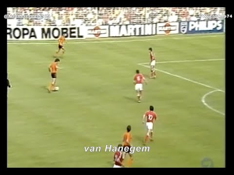 Netherlands vs Bulgaria, pass van Hanegem, shot Cruyff #WorldCup74