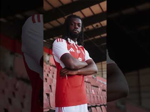 Le Stade Brestois dévoile son maillot domicile pour la saison 2025-2026 #football #stadebrestois29