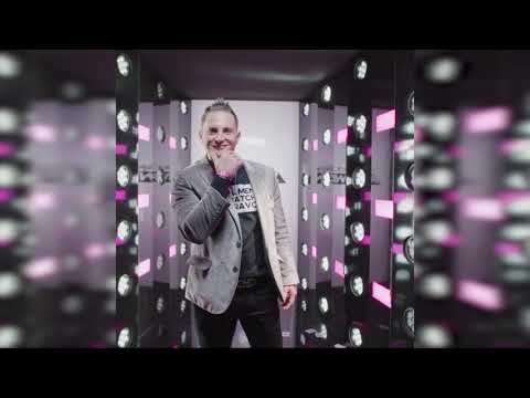 ZOOM MAGIC SHOW | Interactive Online Magician & Mentalist