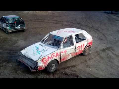 Roncs Auto Show 2017.05.27. Kis kategória ütközéses délutáni 1. futam