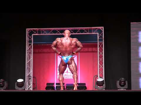 Oleksandr Slobodyanyuk 212 Posing @EVLs Prague Pro 2017