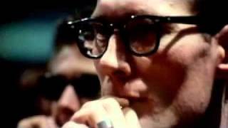 Johnny Cash -Live- He Turned The Water into Wine.wmv