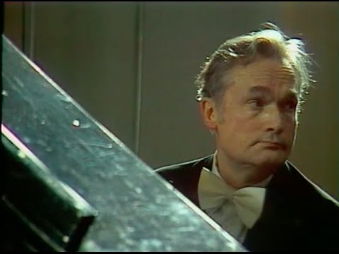Rudolf Kerer plays Rachmaninoff Piano Concerto no. 2 - video 1978