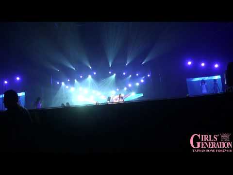 120115 SNSD I'm in love with the hero@ HK