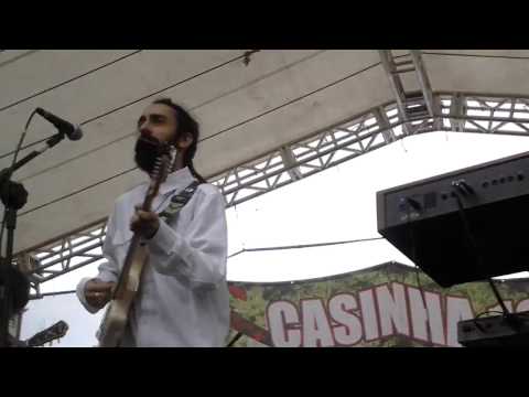 Jah I Ras Canta Jah Providenciará seu sucesso ao vivo na Zona Leste