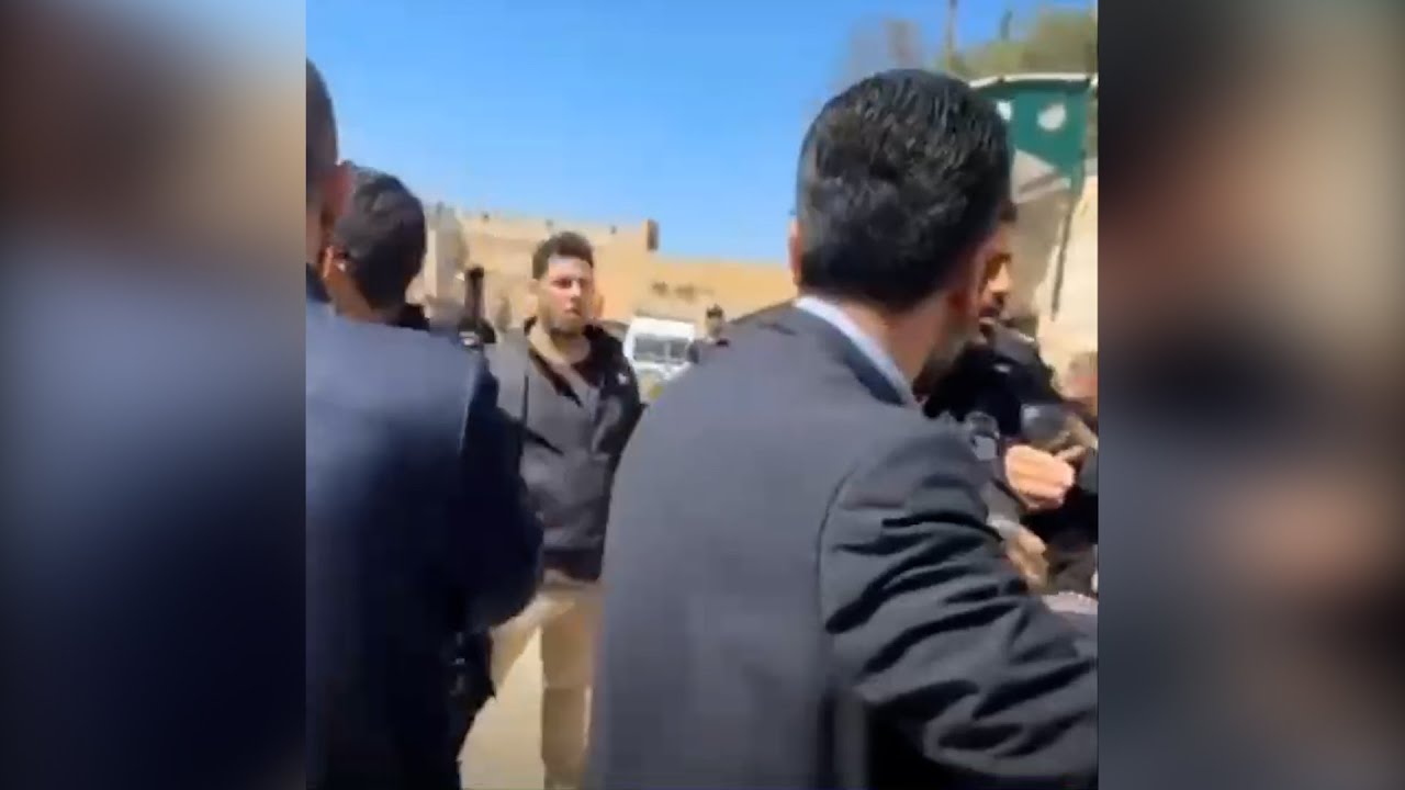 Իսրայելի ոստիկանները, հրեա վերաբնակների հետ, հարձակվել են հայ հոգեւորականների վրա