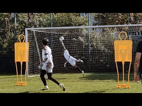 13Y GK Bobby - Professional GK Training w. Marc Lamberger & Charlotte Voll (PSG) Episode 3/3