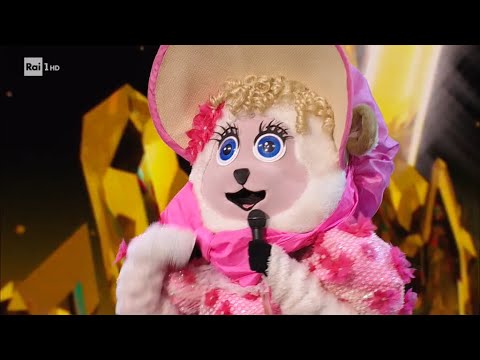 Pecorella canta "Diamonds are girl's best friend" - Il cantante mascherato 29/01/2021