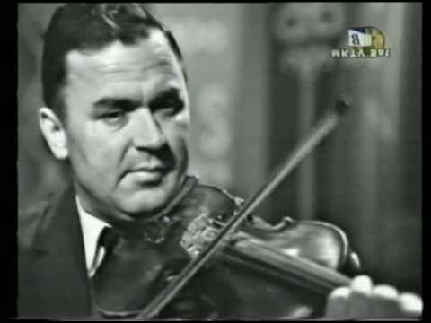 Dragica Mavrovska - Doletale Dva Galaba - Macedonian Folk