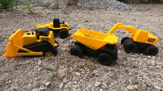 Download lagu Unboxing toys construction for kids, Excavator, truck, bulldozer mp3 Download lagu Unboxing toys construction for kids, Excavator, truck, bulldozer mp3