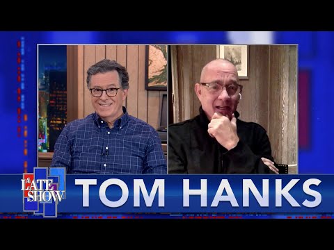 "I Use Them Like Cufflinks" - Tom Hanks On Why He Always Travels with Two Typewriters (トム・ハンクス、なぜ彼はいつも2台のタイプライターを持って旅をするのか) ("I Use Them Like Cufflinks" - Tom Hanks On Why He Always Travels With Two Typewriters)