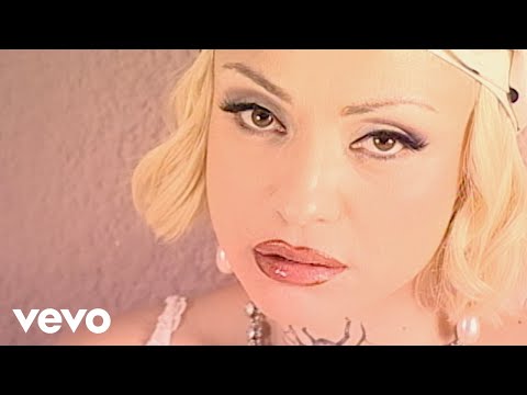 Mon Laferte - Ocupa Mi Piel (Official Lyric Video)