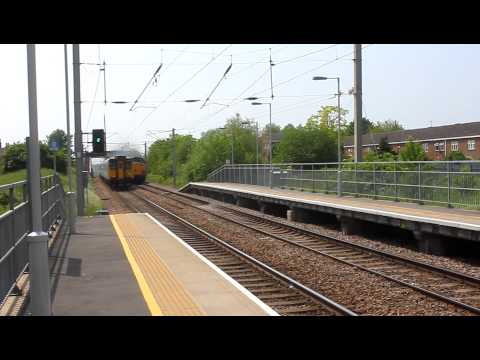 37038 and 37603 thrash through Enfield Lock