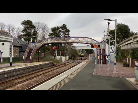 Colas Railfreight Class 70 70813 arrives at Kingussie with 6B31 Inverness - Oxwellmains 29/04/2021