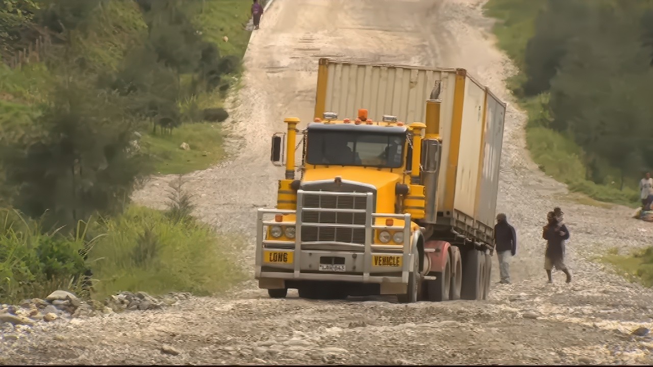 Papouasie : La bourse ou la vie - Les routes de l'impossible