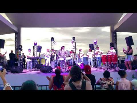 Pirulo y la Tribu - Loco pero feliz en vivo Cataño