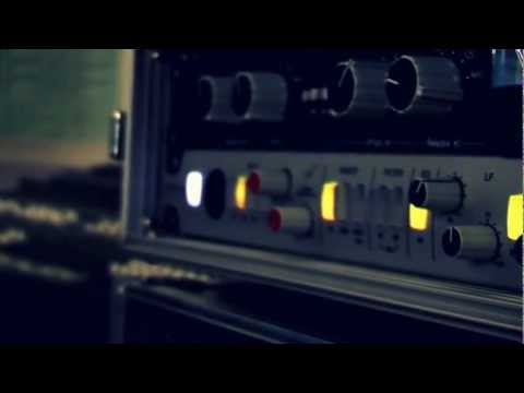 Ramin Ft. Slongs & Halve Neuro - Papier en Pijn