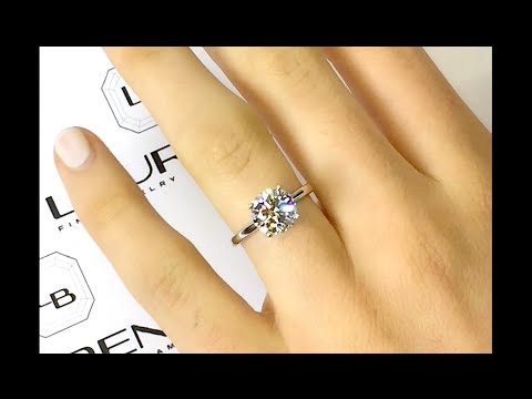 2.20 ct Round Diamond Platinum Engagement Ring